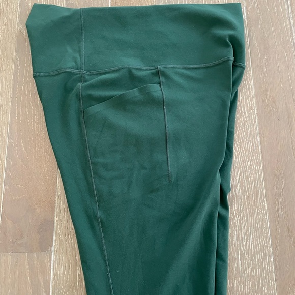 Athleta Salutation Stash High Rise Legging in Pine - Picture 5 of 7